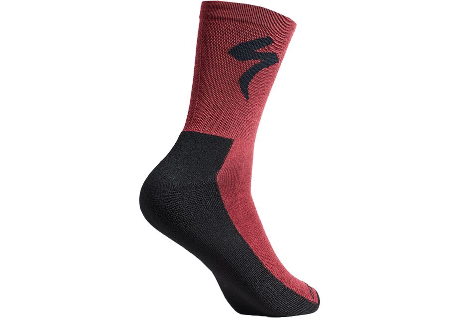 primaloft-lightweight-tall-logo-socks-maroon